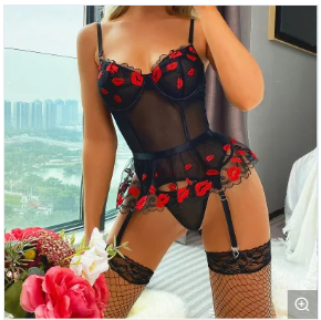 Red Kisses 3-Piece